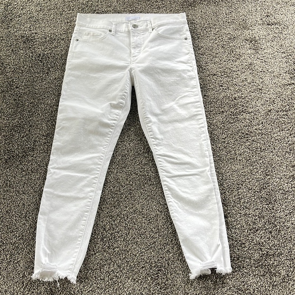Loft Distressed White Skinny Capris, Size 4